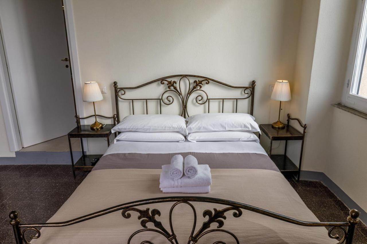 Onlyrooms IV - Sea View & Free Parking Cagliari Exterior foto
